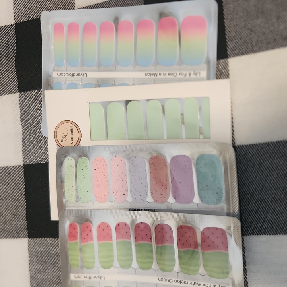 Pastel nail wraps 4 pack
